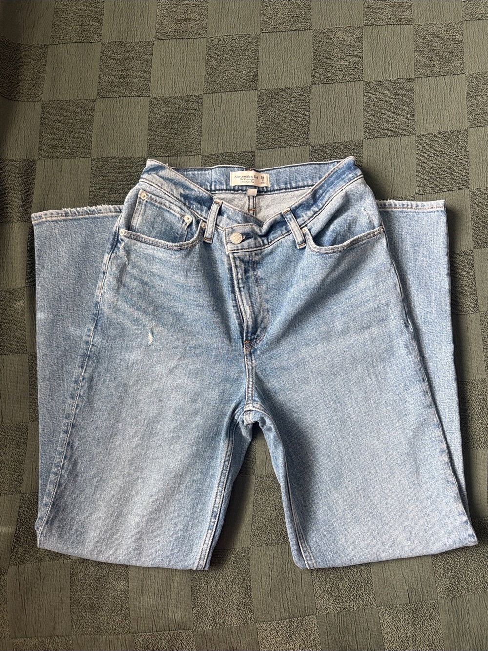 Abercrombie & Fitch Light Blue The 90’s straight Ultra High Rise